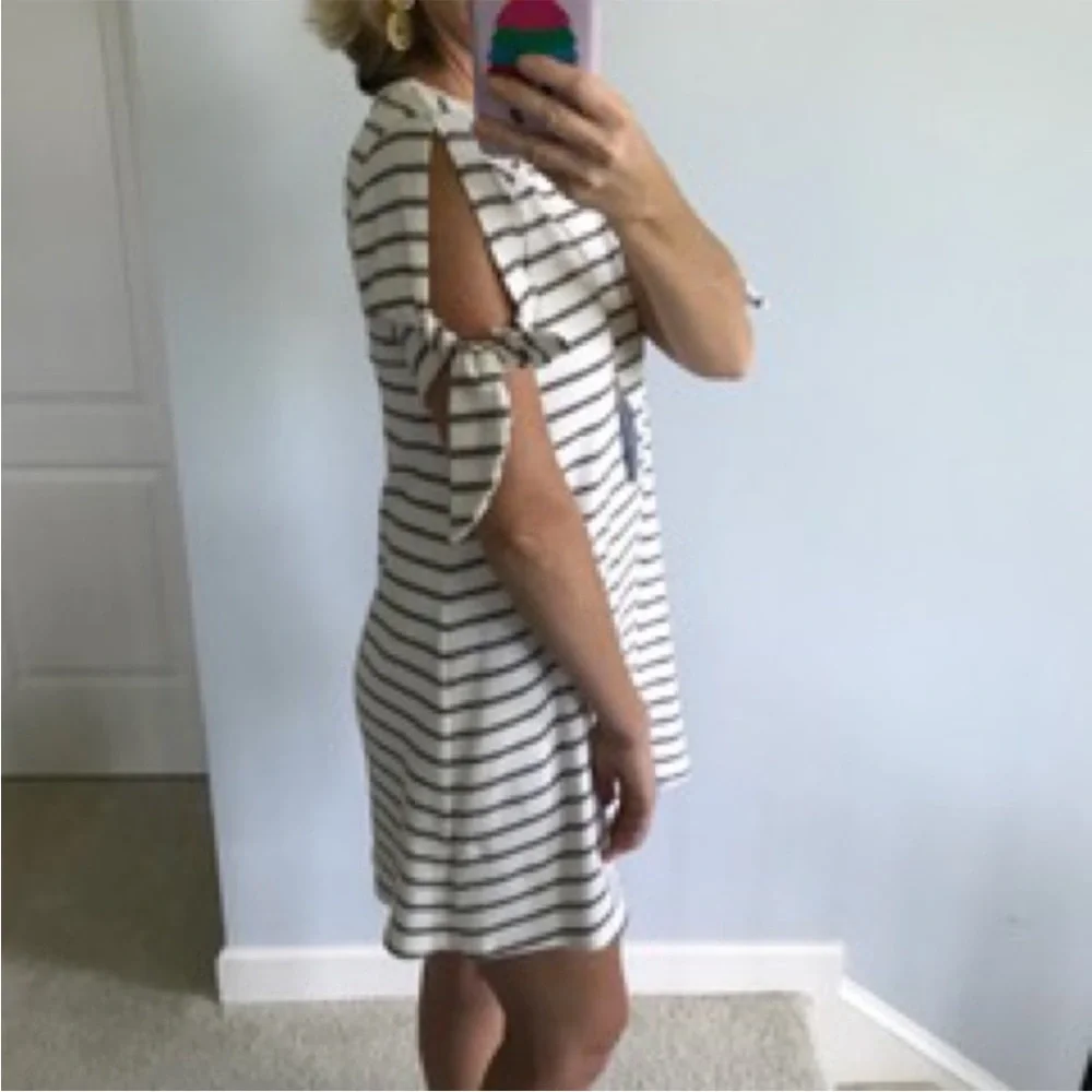 Striped Short Tie Sleeve Dress - Picture 2 of 4